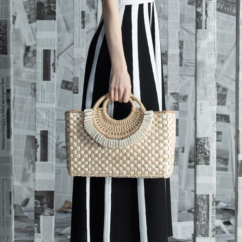 【纽约时装周】CHOCHENG英国女包文艺复古编织包度假风手提草编包